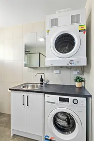 Feel happy & at home here! Freshly renovated, cosy home unit in Hectorville, SA. Linen hire included. - Image 2