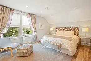Modern Scandinavian 2BR w/ Office, Fenced Yard, Deck & Dog-Friendly - Image 4