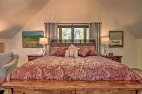 Deer Lake Chalet -\"The Lake Of Changing Colors\"- High Speed Internet  - Image 4