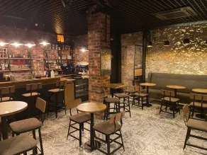 Piano Hotel - Image 3