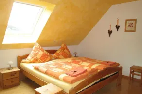 Pleasant Holiday Home With Balcony - Image 4