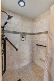 2 bed Stunning Views Hot Tub Dog Friendly ADA - Image 4
