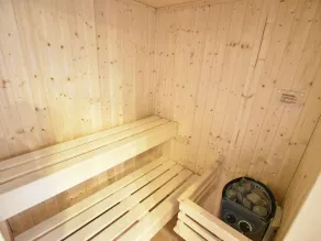 5-Zimmer-Ferienunterkunft in Zierow mit Garten - Image 2