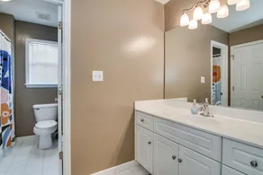 Lovely farmhouse style home in a quiet neighborhood - Image 3