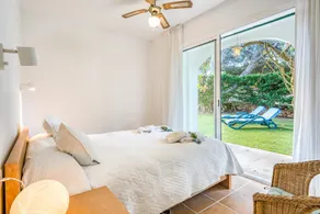 Las Violetas, charming house with large garden and swimming pool, next to the beach. - Image 5
