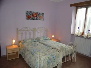 Overkommelig villa med privat halvsynt pool og have i nærheden af Sarnano - Image 4
