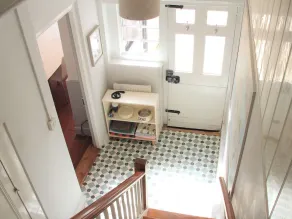 5 bedroom accommodation in Cowes - Image 3