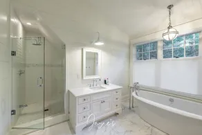 5-year old, Luxury Build on Joe! Immaculate Main + Guest Cottage! Tennis! - Image 4