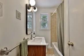 Shreadquarters 3 Bedroom Home - Image 5