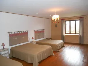 Authentic Jura farmhouse with a fireplace. All charges included - Image 4