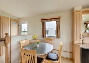 Caravane avec 3 chambres à coucher pour 6 personnes - Image 5