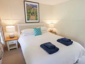 THE GATEHOUSE, pet friendly, country holiday cottage in Axmouth - Image 4