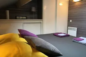 Petite maison avec patio intérieur - Image 3