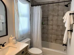 The Barrel Room Cottage - Mountain Vineyard Getaway - Image 2