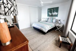 Spectacular views and prime location - Image 5