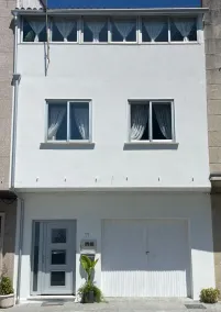 Preciosa Casa en el Centro de Cambados en Frente el Paseo Marítimo - Image 4