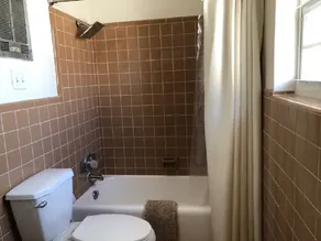 Luxury 2 Bedroom- L'évasion parfaite à seulement 3 minutes à pied de la plage - Image 5