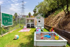Ferienhaus Kanmarala mit Bergblick, Pool und WLAN - Image 2