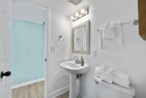~ * STILVOLL & RENOVIERT!* ~ DIRECT OCEANFRONT 2BR / 2BA CONDO COMFORTABLE & CLEAN - Image 5