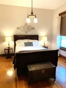 Beautiful Craftsman home near C-Street for you and your pets! - Image 5