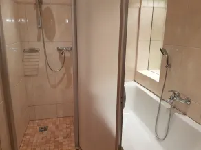 Luxo e aconchego em 140 metros quadrados para 10 pessoas, perto do centro de Kaprun - Image 5