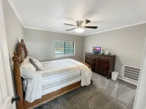 Lake House with pool + hot tub on Golf Course with boat dock - Image 2