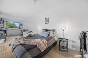 Honeysuckle Studio - Image 4