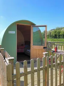 Green Dragon Pod - Sleeps 2 & Parking - Image 5