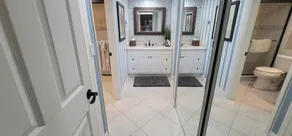 Corner unit directly on golf course with ocean peak in Ocean Village - Image 2