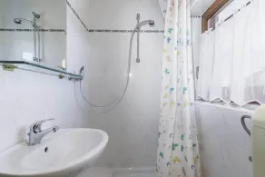 E3 con due camere da letto e vista mare - Image 3