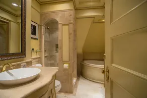 HEAVENLY PRIVATE RETREAT! FALL FOLIAGE SPECIAL - 25 Acre Lux Estate - Image 5