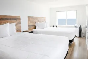 PRIVATE BEACH: A SLICE OF HEAVEN @ NIANTIC W/ 6 QUEENS 1 FULL BED - Image 5