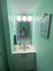 #1 Vrbo Rated Surf City Condo!  1 min walk to Beach & Pool!  1 Bedroom + Bunks 😃 - Image 5