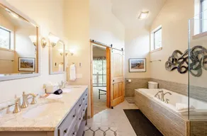 Village Point 101 - Image 2