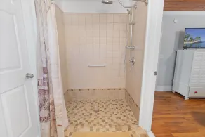 \"Seawatch Tower\" - SF Home w/ Private Pool, 3 BR / 3.5 Bath, Covered Roof Deck, Sleeps 10 Max - Image 3