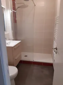 STUDIO 30 m2 sea view with terrace in private park - Image 4