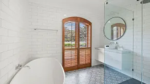 Freestone Park - this sensational Bells Beach property offers peace, privacy and luxury - Image 2