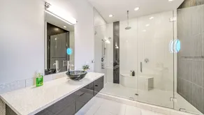 Amazing 4/4.5 Siesta Key House on Canal w/ Pool WALK TO THE BEACH - Image 4