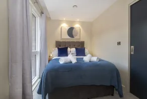 Apartment 28 Hudson Quarter Luxury Apartments - sleeps 4 guests  in 1 bedroom - Image 4