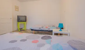 House - Image 3