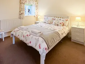 2 Schlafzimmer Unterkunft in Newborough, near Llangefni - Image 3