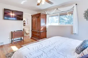 Quiet Mountainside home with amazing views just 15 minutes from skiing and town! - Image 5
