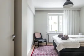 Charming 1BR City Apartment with Great Location - Image 5