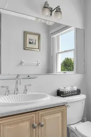 Beautiful Well Design Condo in Bay Head + 1st Floor with outside seating area - Image 2