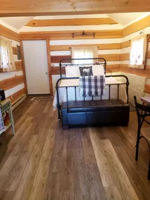 Farmstay with pool and firepit - Image 4