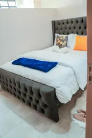 Auroville Executive Studio with free parking, Nairobi, South B - Image 4