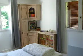 Beautiful family residence on the lake route - Image 4