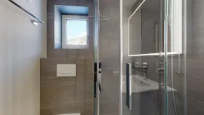 Renovated in 2020, 5½-room apartment on the 1st floor, distributed over two floo - Image 4