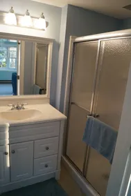 Lakefront 2 bedroom house between Rochester and Niagara Falls, NY - Image 4