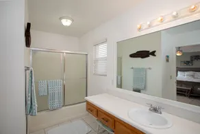 GORGEOUS HOME, STEPS TO THE BEACH WITH OCEAN VIEWS! - Image 4